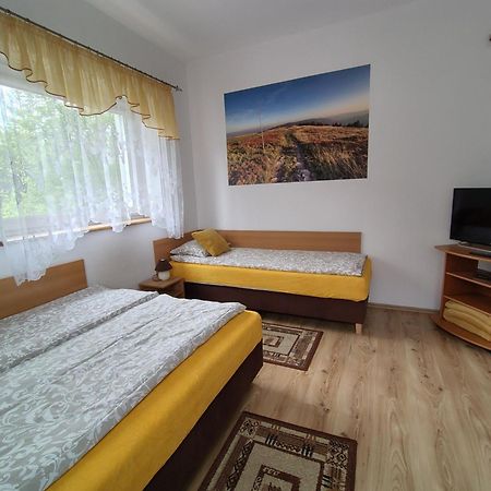 Jaskolka Apartman Lądek-Zdrój Kültér fotó