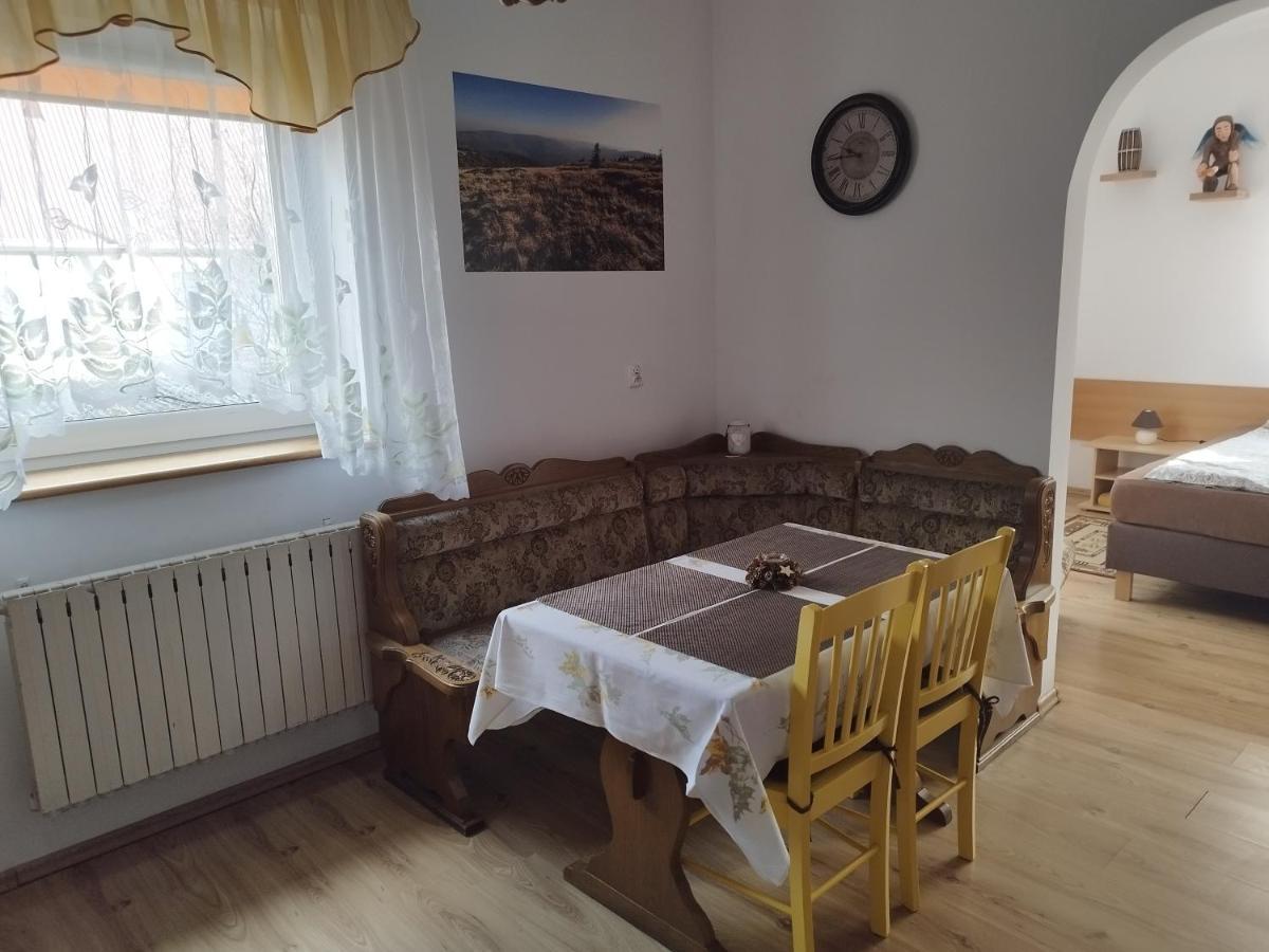 Jaskolka Apartman Lądek-Zdrój Kültér fotó