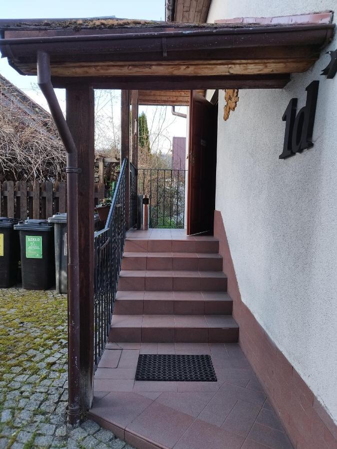 Jaskolka Apartman Lądek-Zdrój Kültér fotó