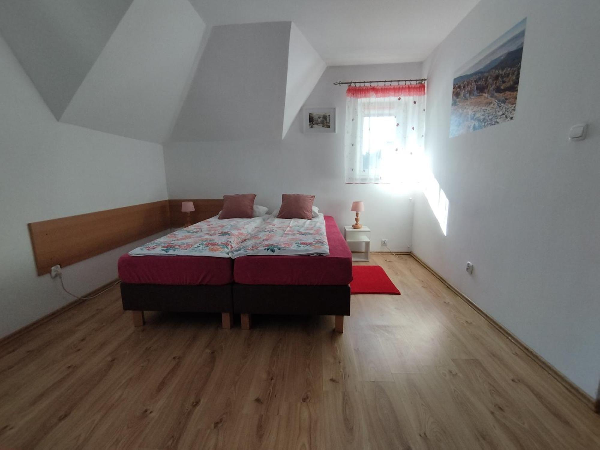 Jaskolka Apartman Lądek-Zdrój Kültér fotó